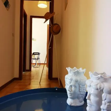 Guitgia Apartment *